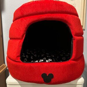 Mickey Mouse 2 in 1 Beehive Traditional Cat Bed, Used, Very Good Condition, Red